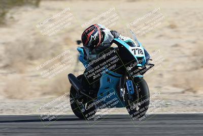 media/Dec-07-2025-CVMA (Sun) [[3e7d2de5dc]]/Race 8-Middleweight Shootout/